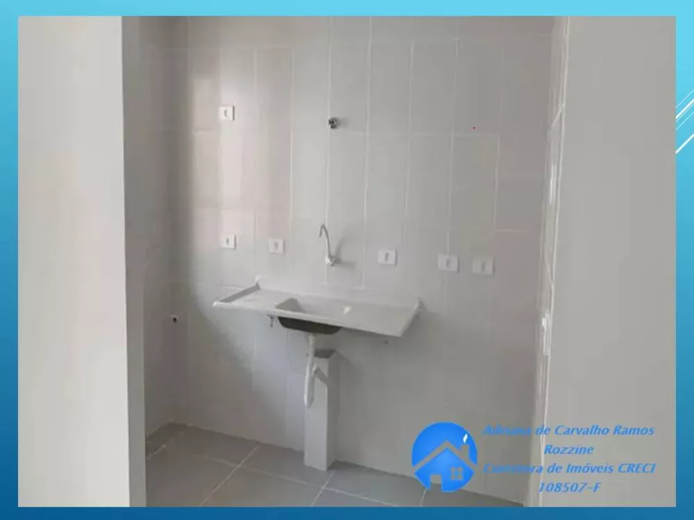 Apartamento à venda com 2 quartos, 43m² - Foto 2