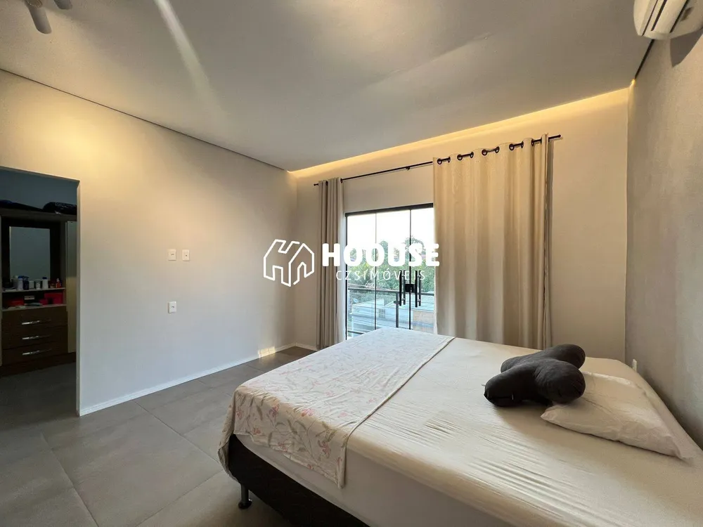 Casa, 3 quartos, 168 m² - Foto 1
