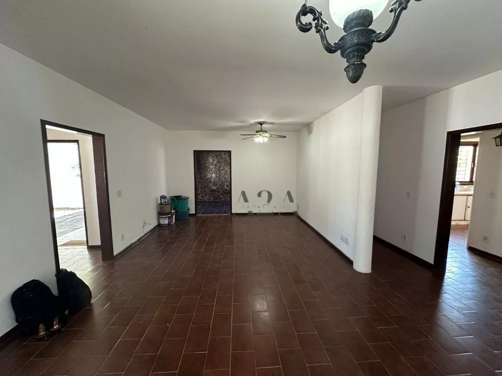 Casa, 3 quartos, 287 m² - Foto 1