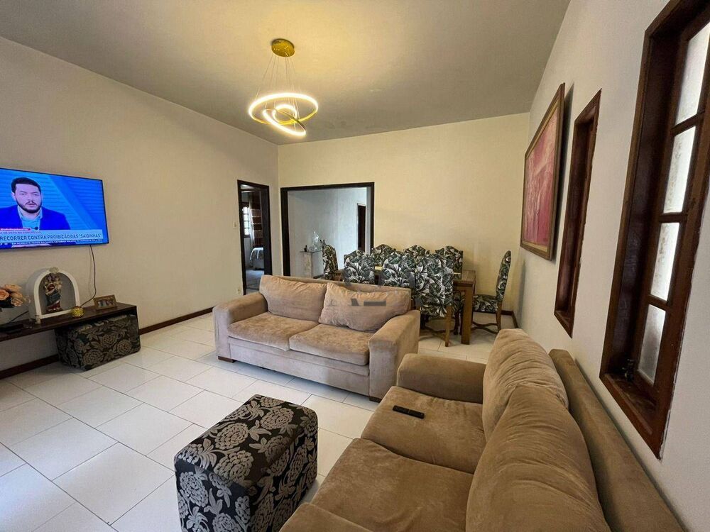 Casa, 5 quartos, 152 m² - Foto 1