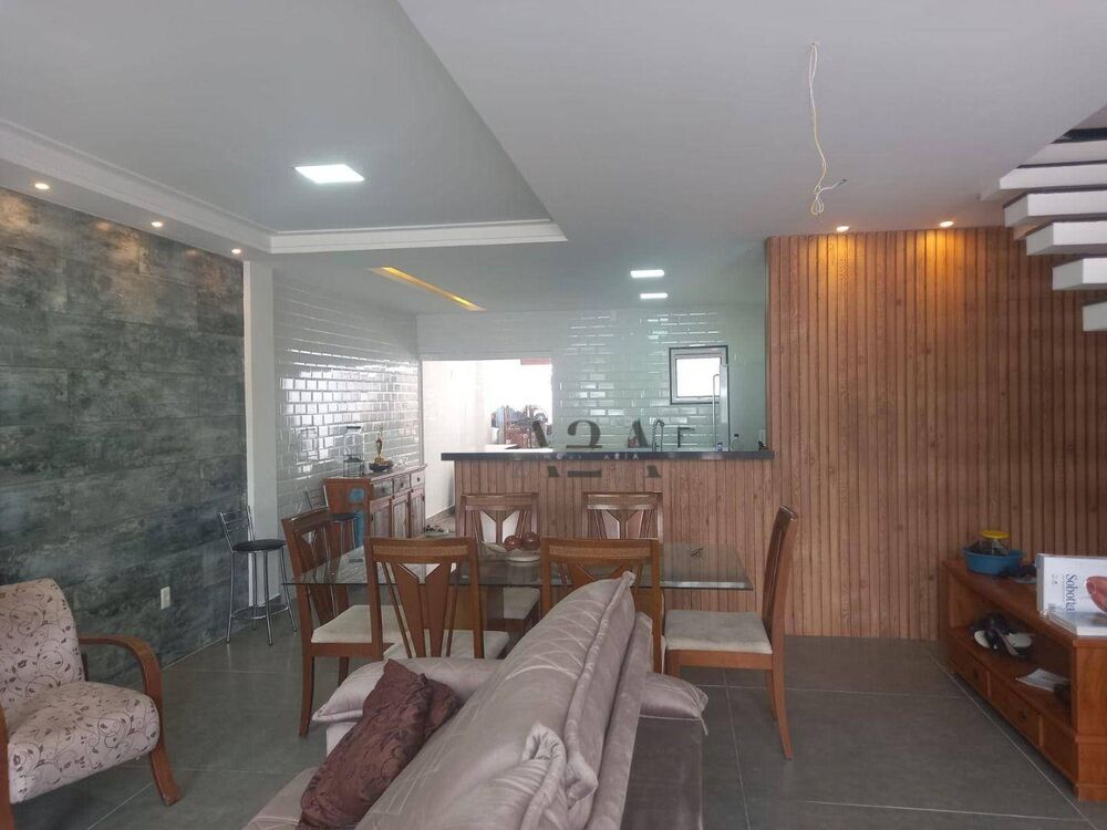 Casa, 3 quartos, 154 m² - Foto 1