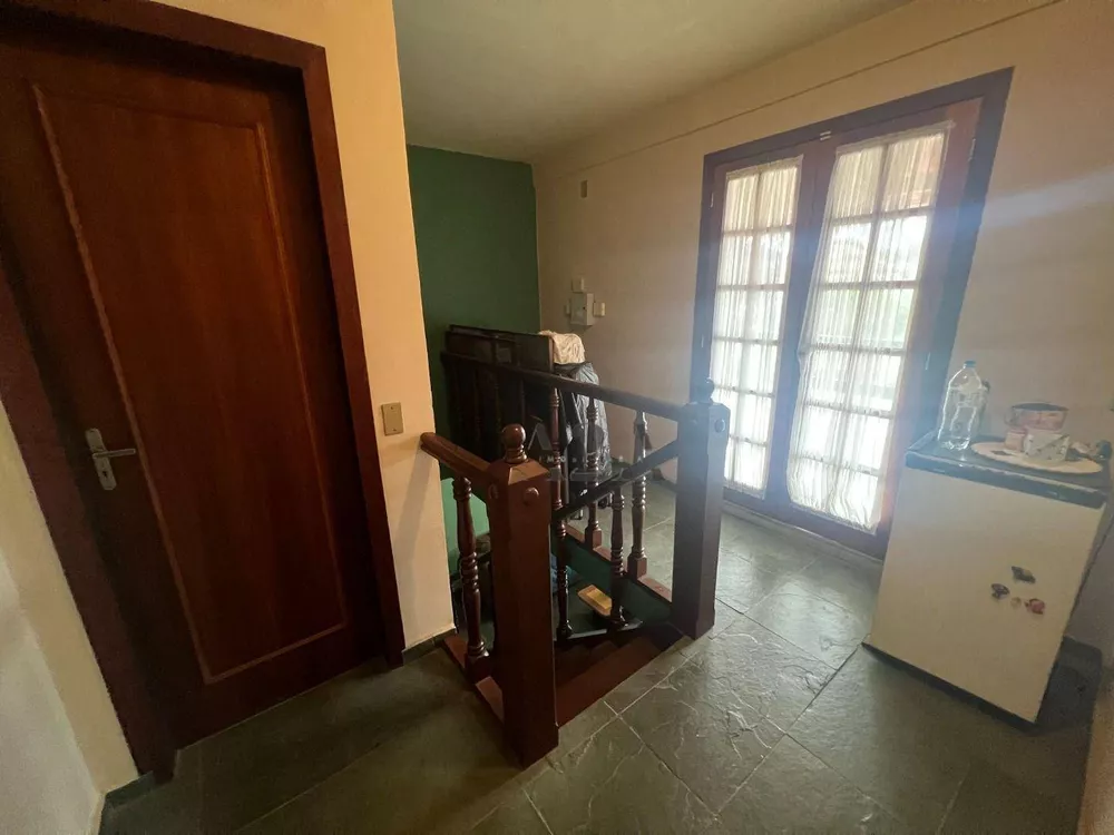 Casa, 4 quartos, 176 m² - Foto 1
