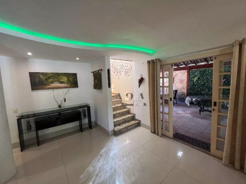 Casa, 5 quartos, 250 m² - Foto 33