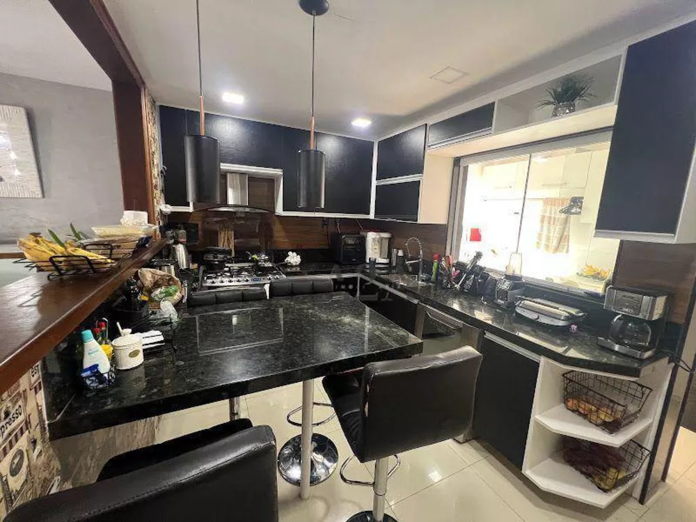 Casa, 3 quartos, 270 m² - Foto 34