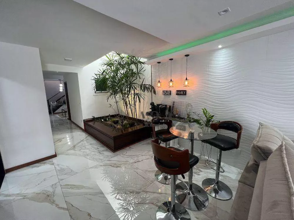 Casa, 3 quartos, 270 m² - Foto 33