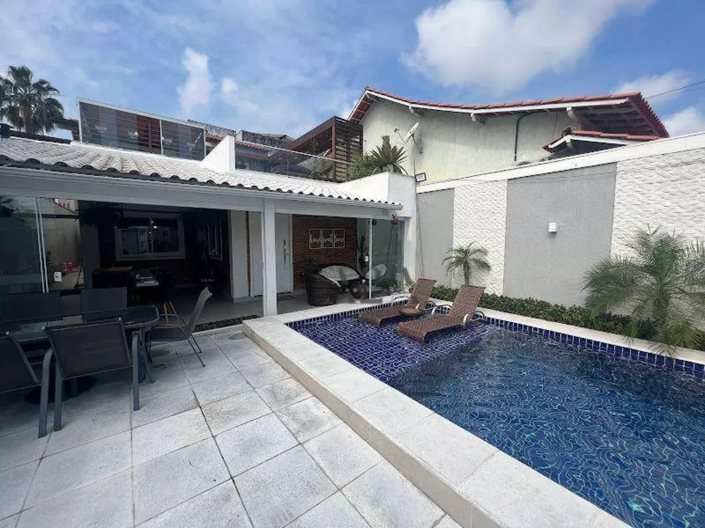 Casa, 3 quartos, 270 m² - Foto 1