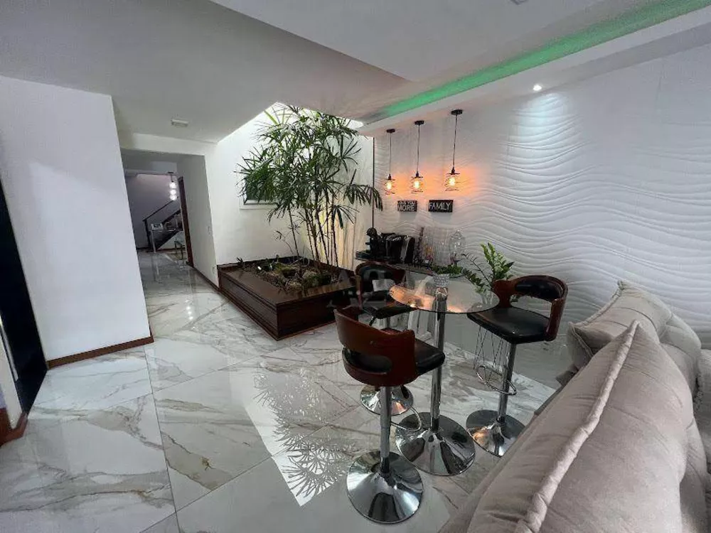 Casa, 3 quartos, 270 m² - Foto 49