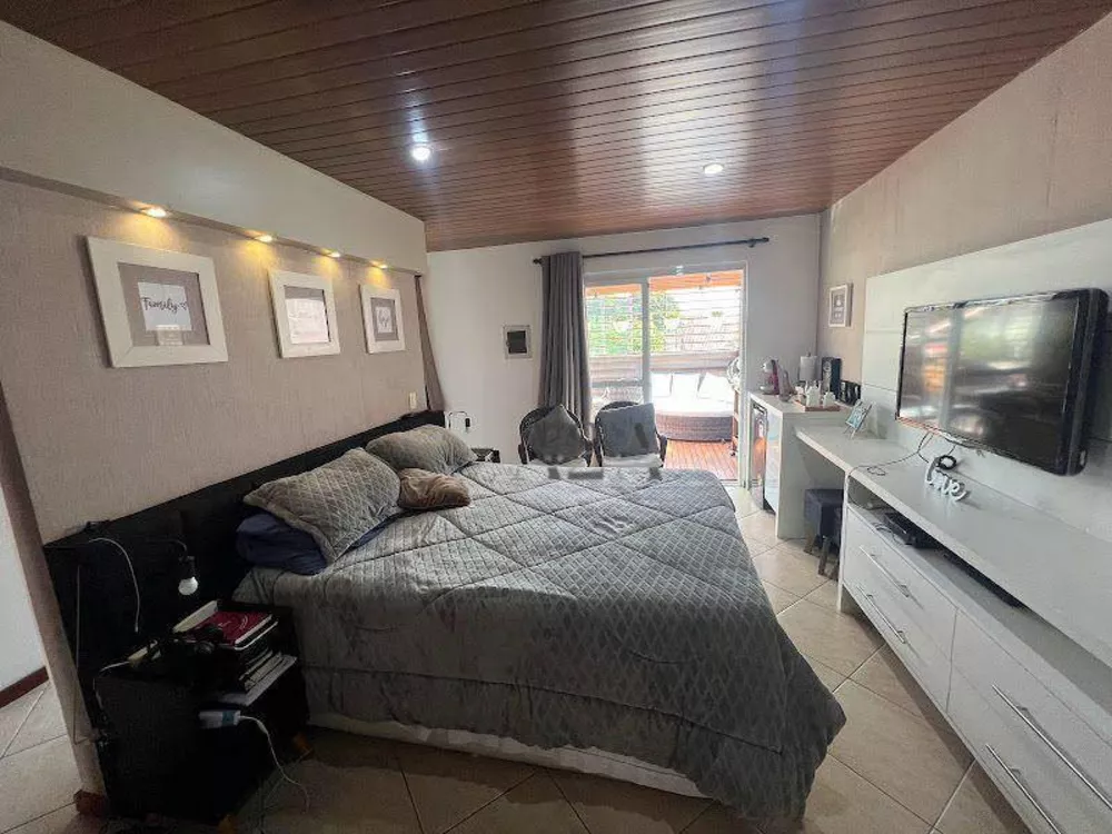 Casa, 3 quartos, 270 m² - Foto 24