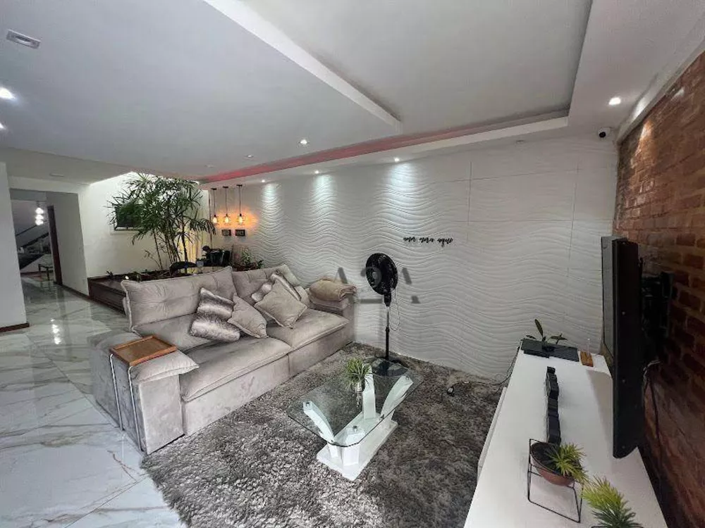 Casa, 3 quartos, 270 m² - Foto 28