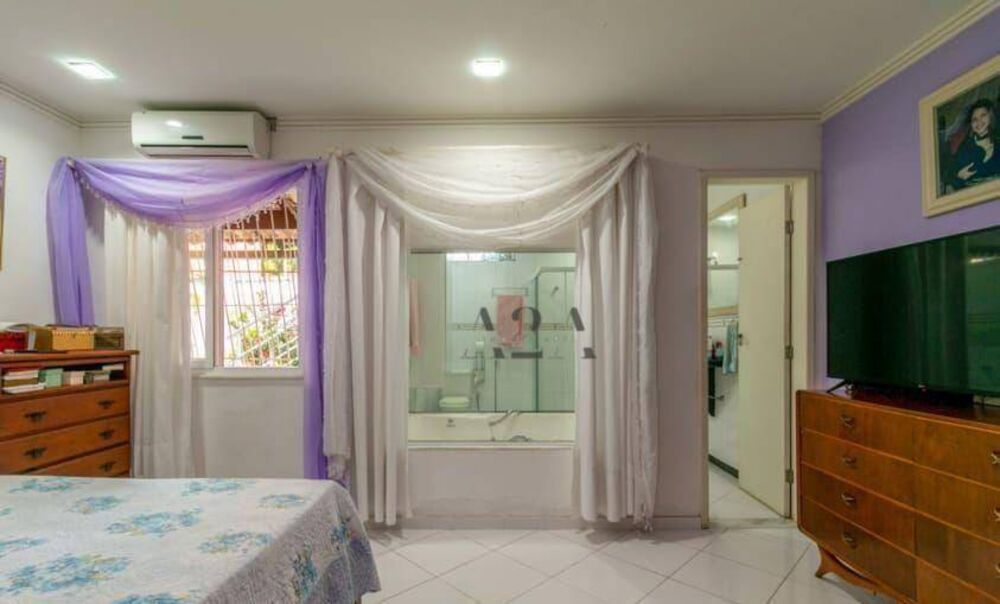 Casa à venda com 3 quartos, 310m² - Foto 32