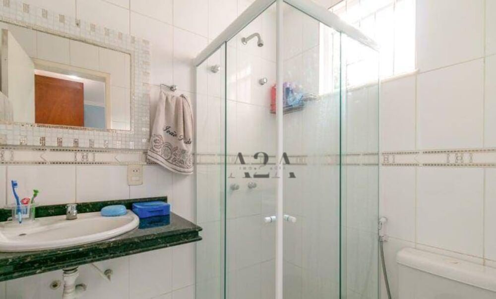 Casa à venda com 3 quartos, 310m² - Foto 15