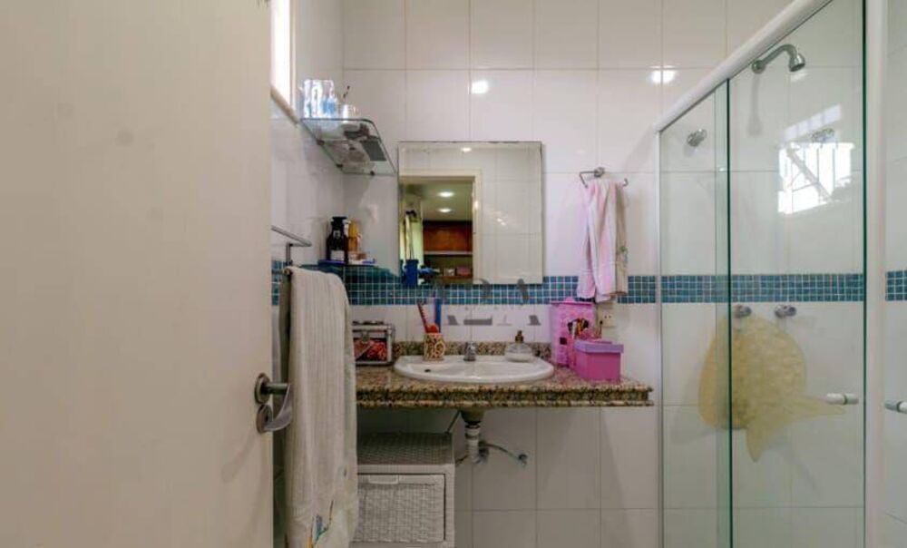 Casa à venda com 3 quartos, 310m² - Foto 17