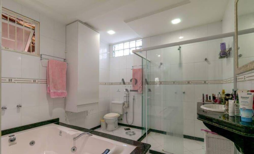 Casa à venda com 3 quartos, 310m² - Foto 22