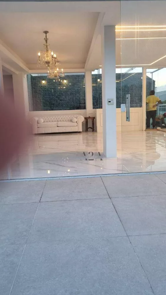 Cobertura, 3 quartos, 240 m² - Foto 9