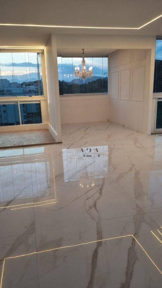 Cobertura, 3 quartos, 240 m² - Foto 4