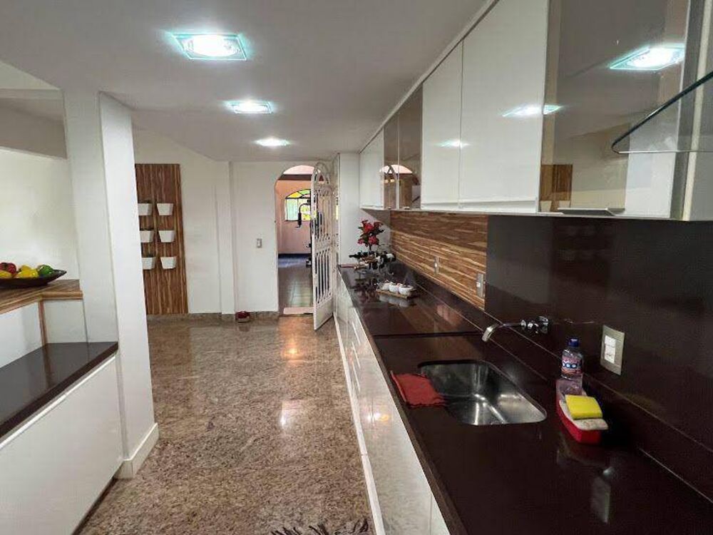 Casa de Condomínio à venda com 4 quartos, 299m² - Foto 24