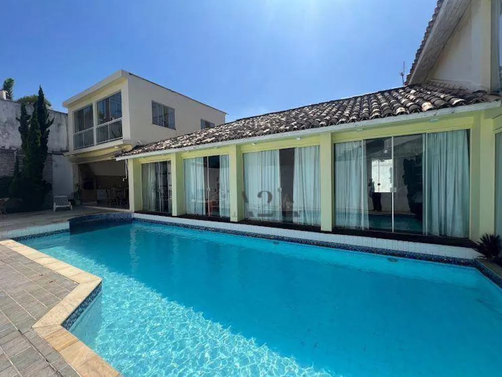 Casa, 4 quartos, 290 m² - Foto 3