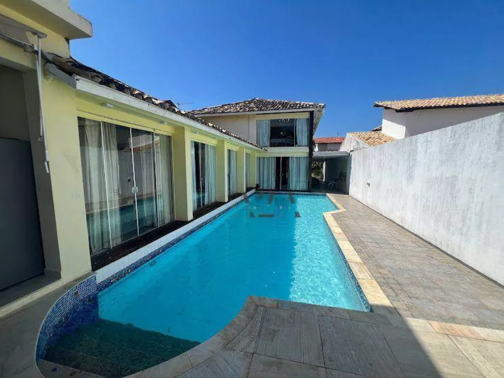 Casa, 4 quartos, 290 m² - Foto 1