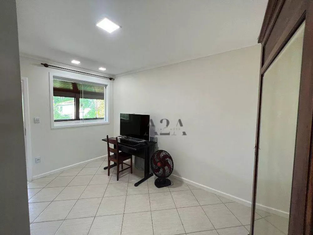 Casa, 4 quartos, 374 m² - Foto 28