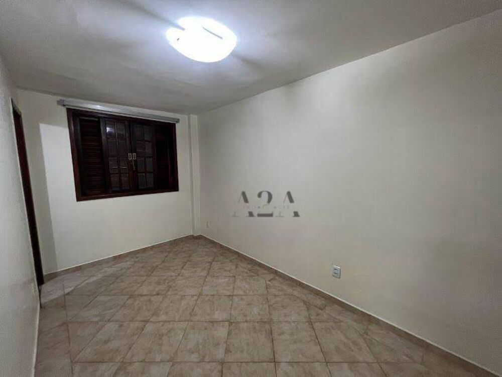 Casa à venda com 6 quartos, 400m² - Foto 11
