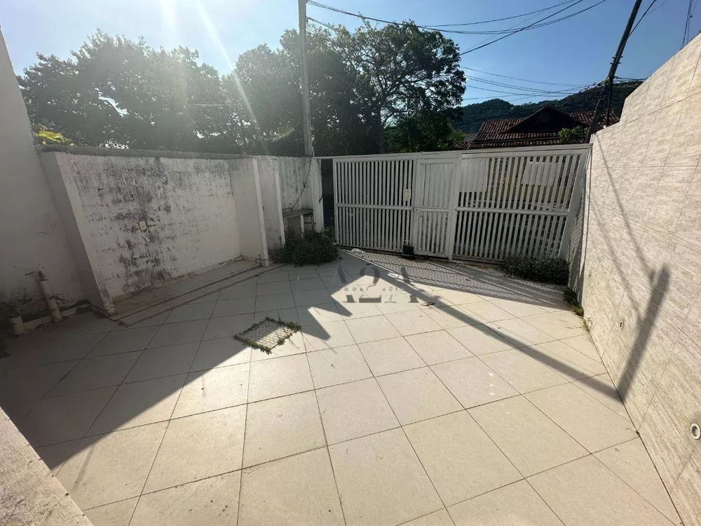 Casa, 4 quartos, 143 m² - Foto 1