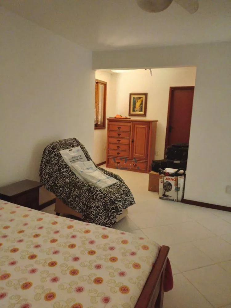 Casa, 4 quartos, 271 m² - Foto 11