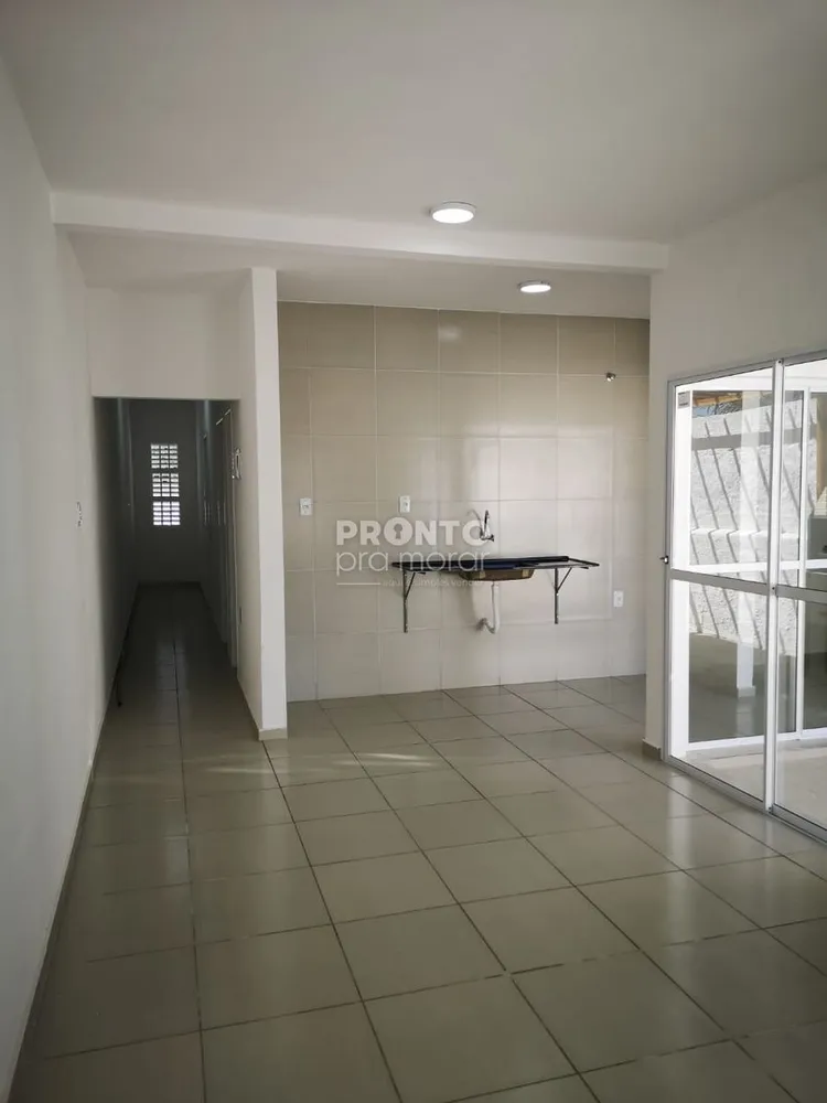 Casa, 2 quartos, 63 m² - Foto 1