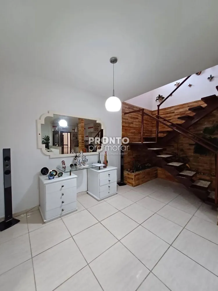 Casa, 4 quartos, 176 m² - Foto 4