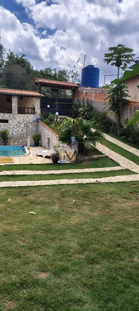 Chácara, 2 quartos, 2500 m² - Foto 1