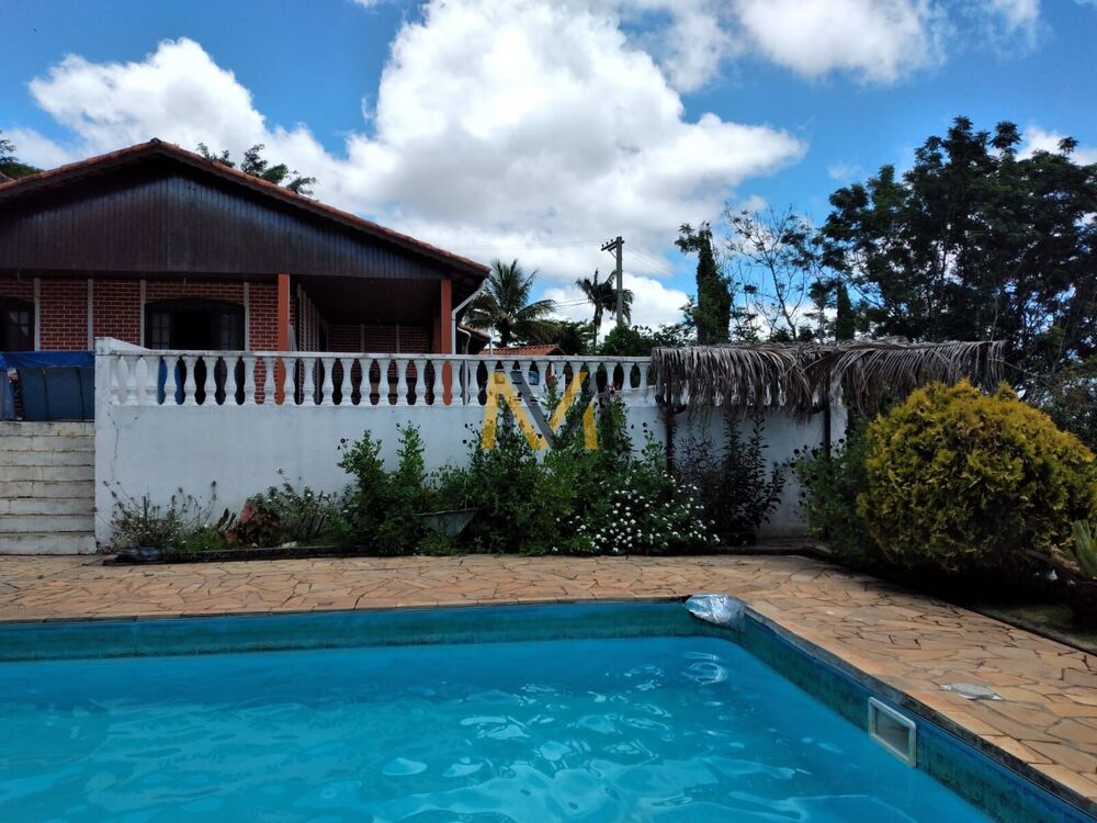 Chácara, 3 quartos, 1250 m² - Foto 1