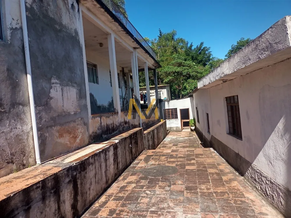 Sítio, 4 quartos, 2610 m² - Foto 15