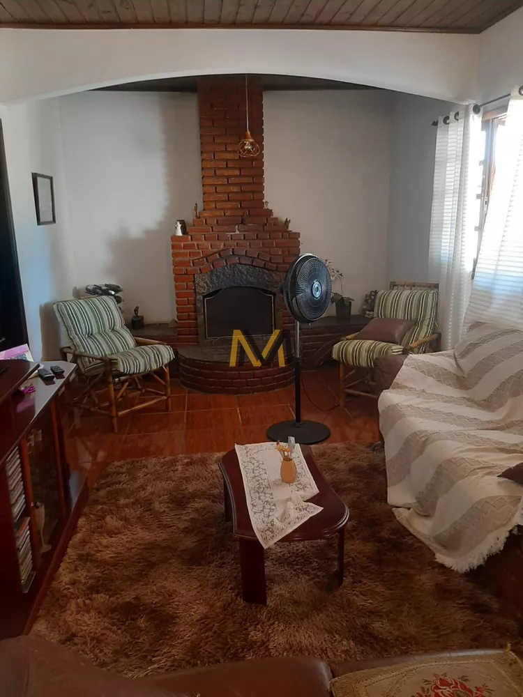 Chácara, 3 quartos, 1496 m² - Foto 3