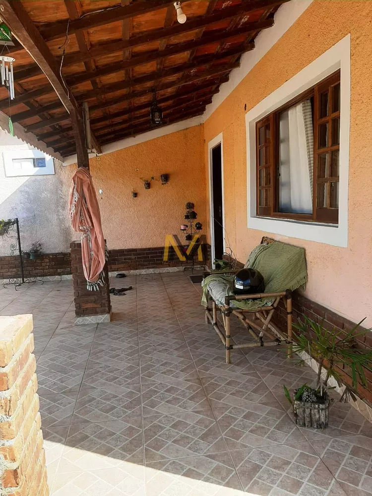 Chácara, 3 quartos, 1496 m² - Foto 2