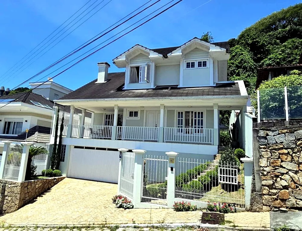 Casa, 3 quartos, 274 m² - Foto 1