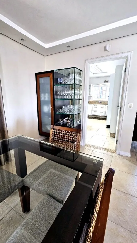 Casa, 3 quartos, 274 m² - Foto 2