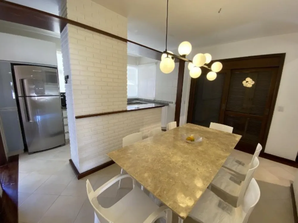 Casa, 4 quartos, 254 m² - Foto 2