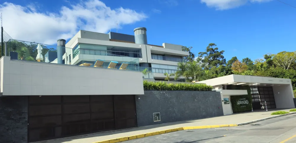 Apartamento, 3 quartos, 179 m² - Foto 1