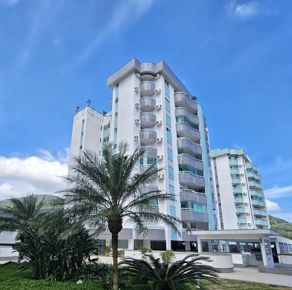Apartamento à venda com 3 quartos, 129m² - Foto 2