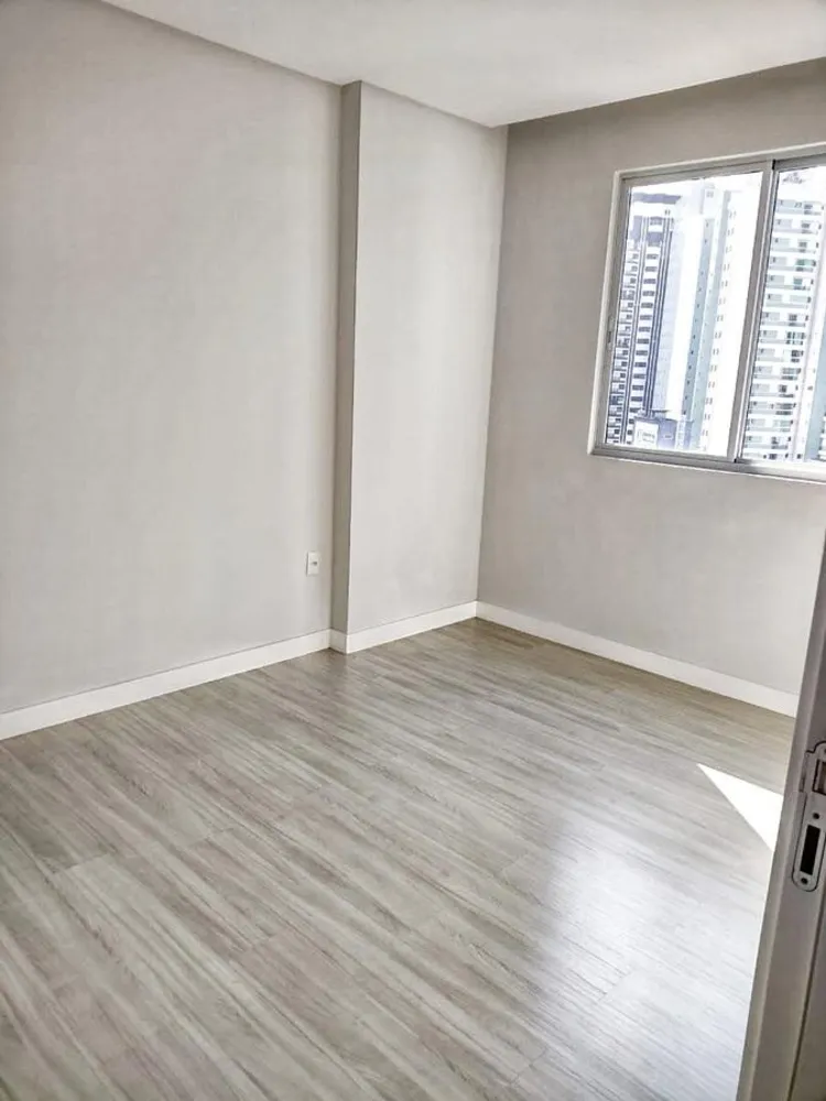 Apartamento, 3 quartos, 145 m² - Foto 2