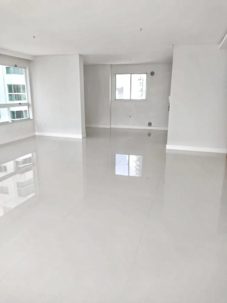 Apartamento, 3 quartos, 145 m² - Foto 2