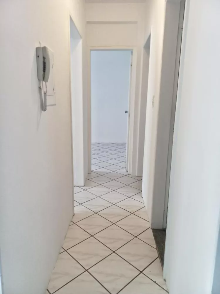 Apartamento à venda com 2 quartos, 66m² - Foto 8