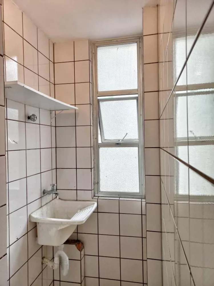 Apartamento à venda com 2 quartos, 61m² - Foto 12