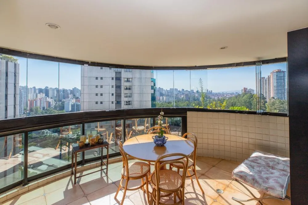 Apartamento, 3 quartos, 288 m² - Foto 1