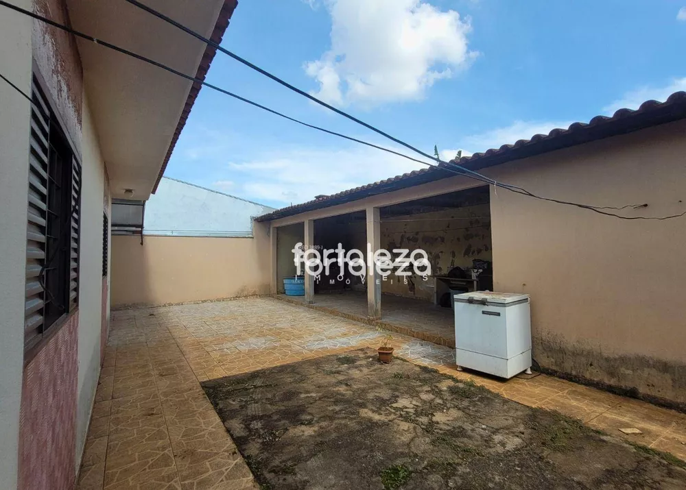 Casa, 3 quartos, 140 m² - Foto 3