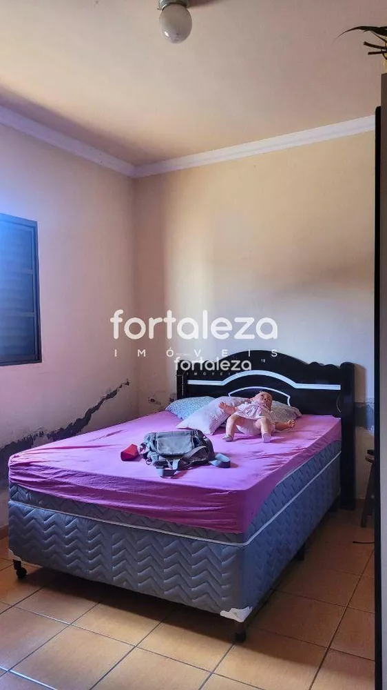 Casa, 3 quartos, 140 m² - Foto 2