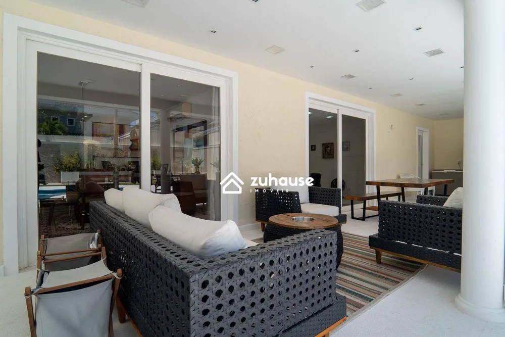 Casa, 5 quartos, 1606 m² - Foto 1