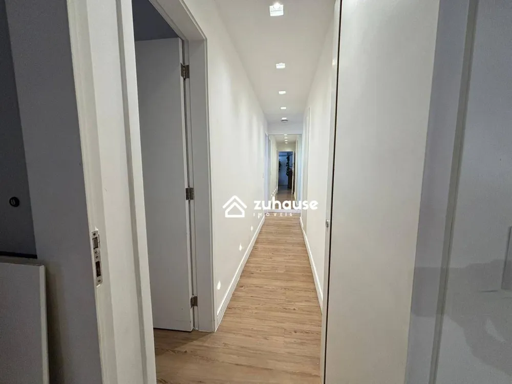 Cobertura, 3 quartos, 226 m² - Foto 2