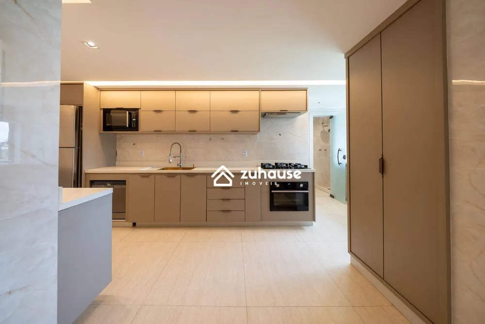 Cobertura, 3 quartos, 288 m² - Foto 1