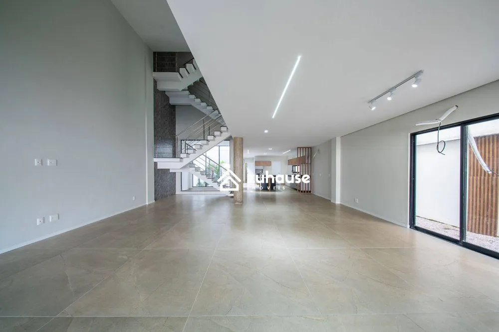 Casa de Condomínio, 5 quartos - Foto 1