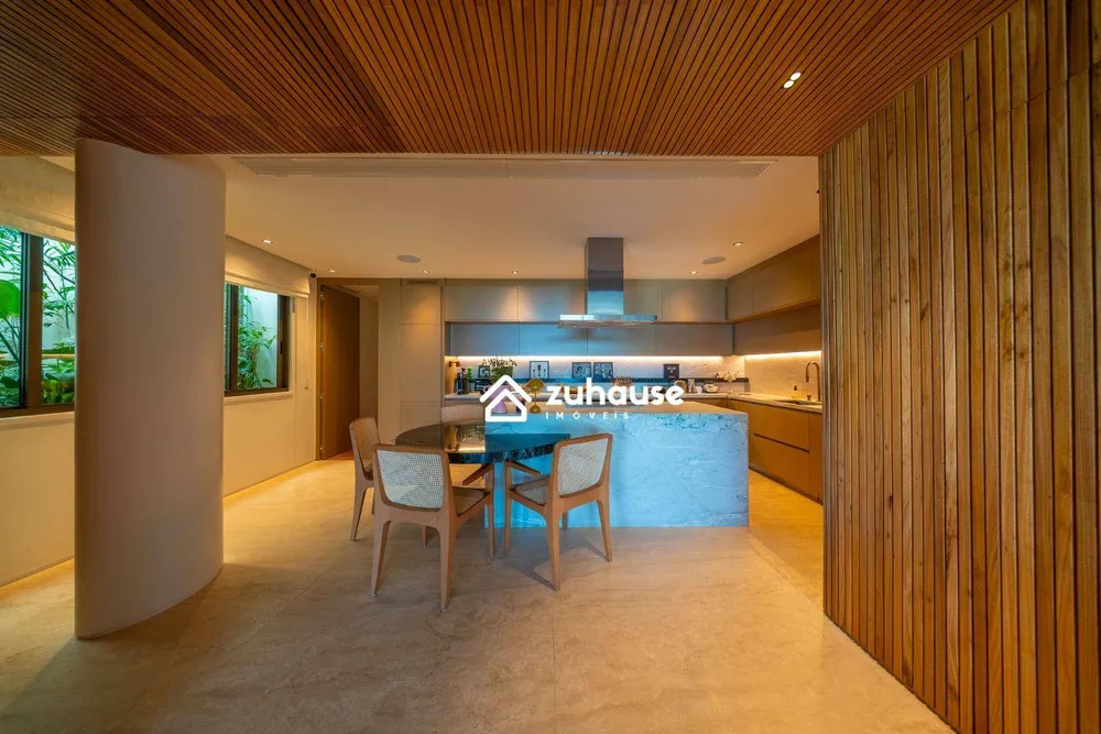 Apartamento, 3 quartos, 216 m² - Foto 12
